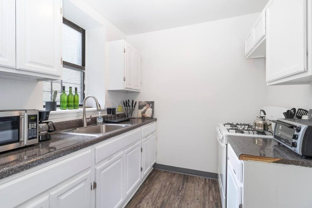 2Bed Bliss By Central Park North 뉴욕 외부 사진